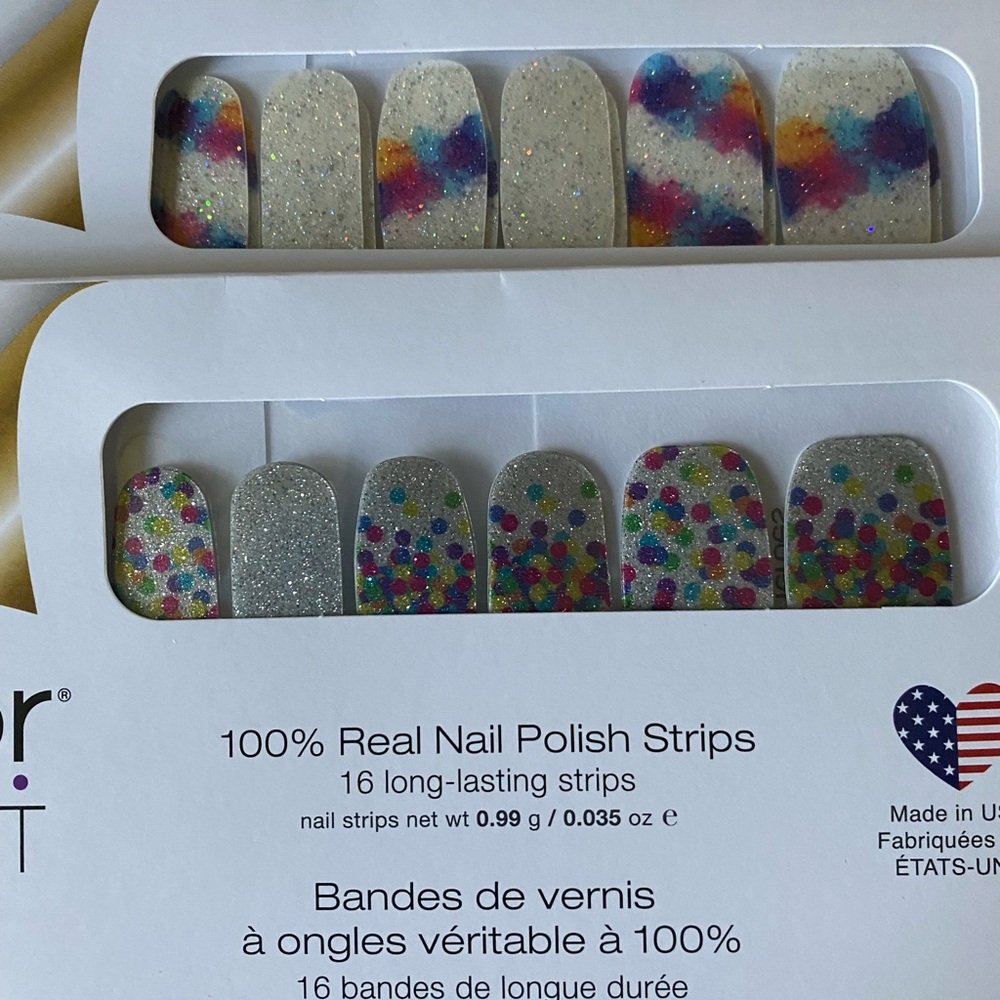 Lot of 2 color street nails